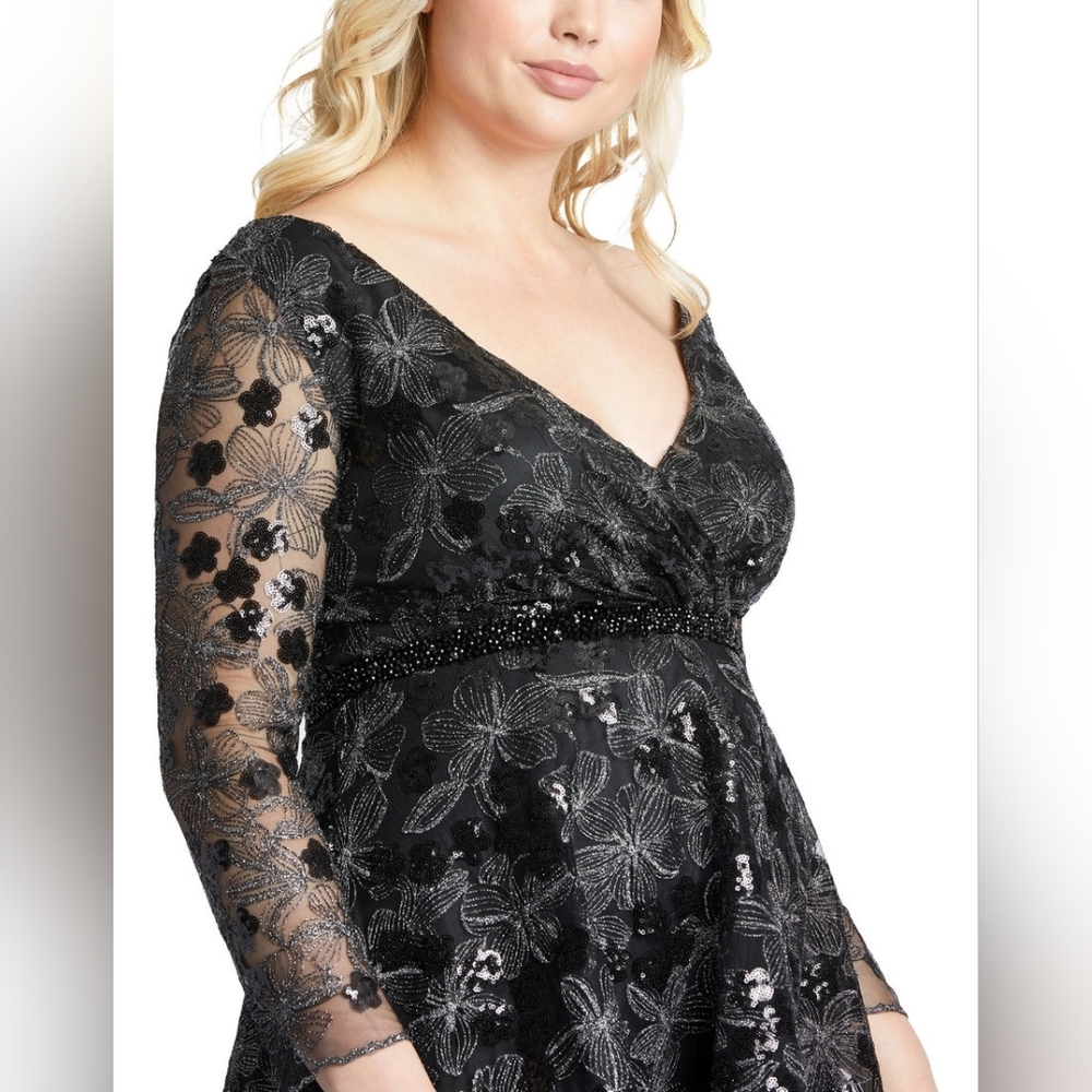 NWT Size 26w Mac Duggal Black Embellished Floral Midi Gown